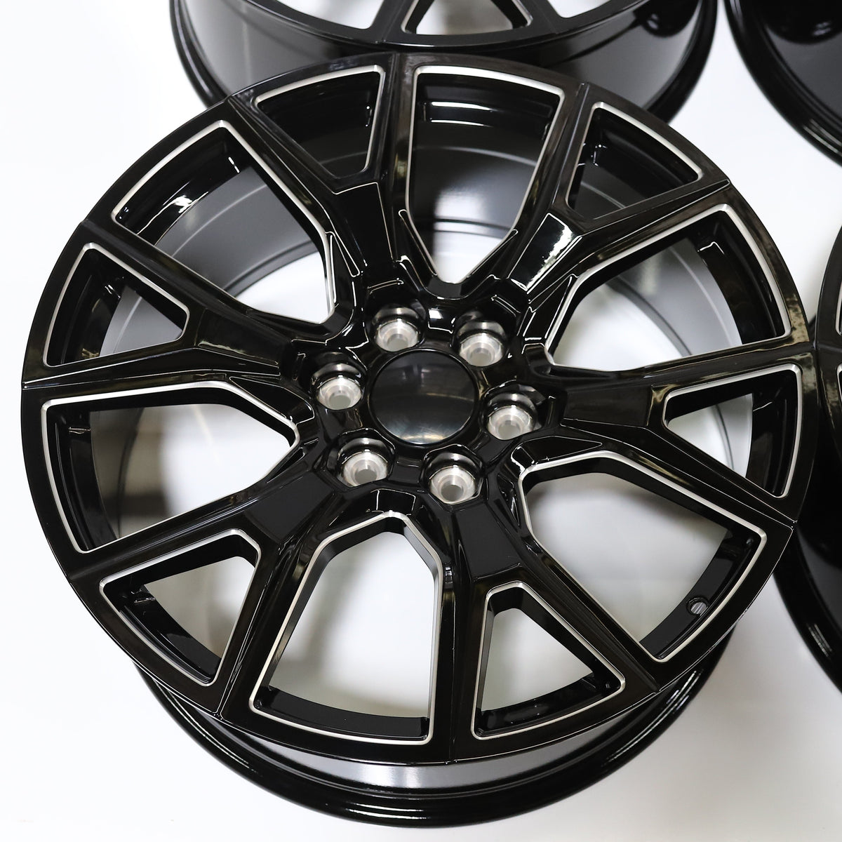 GM05 | GMC Sierra / Yukon Style Wheels | Black Milled