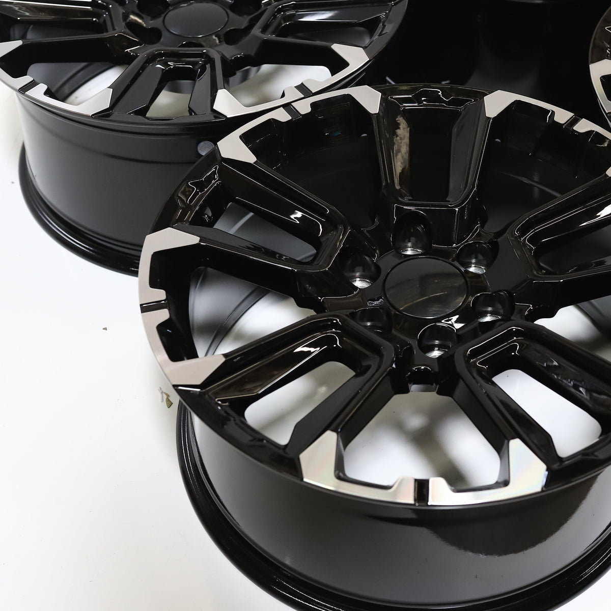 GM04 | GMC Sierra / Yukon Style Wheels | Matte Black