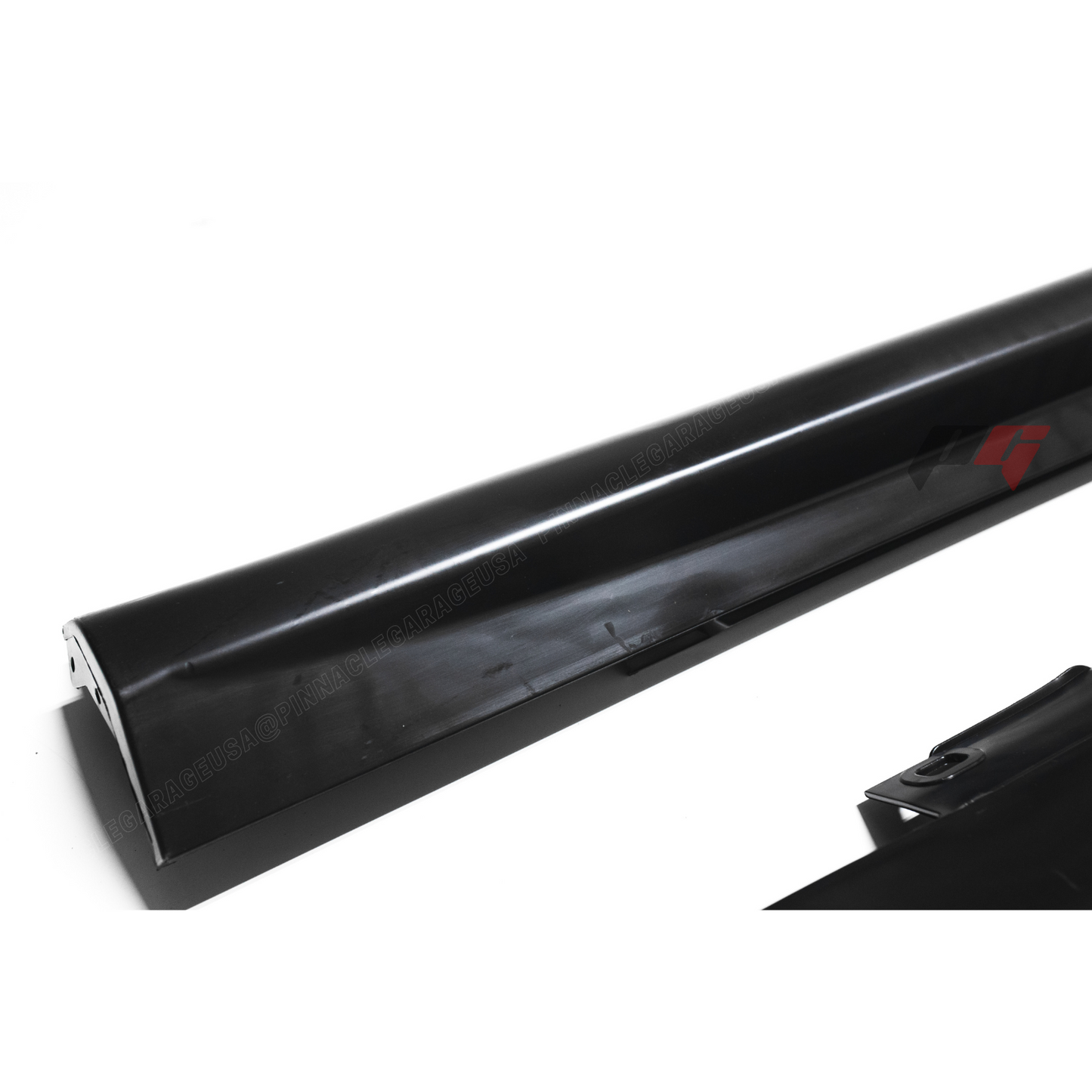 2011-2014 Mercedes Benz W204 C-Class To AMG Style Side Skirts