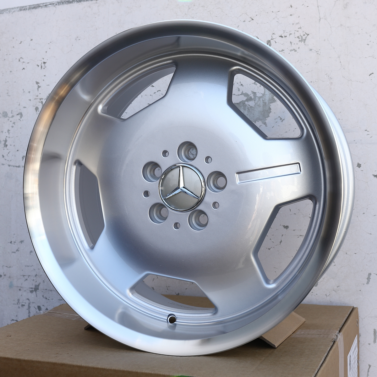 MB02-SE | Mercedes Classic AMG Monoblock II Style Wheels | Silver Machined Lip