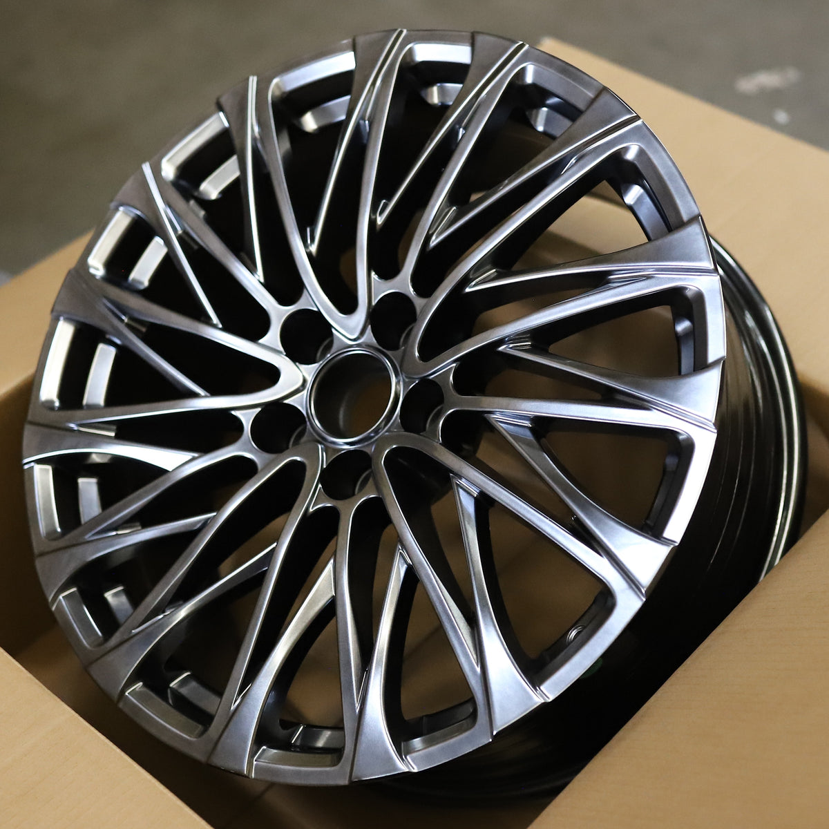 LX05 | Luxury LM Style Wheels | Hyper Black