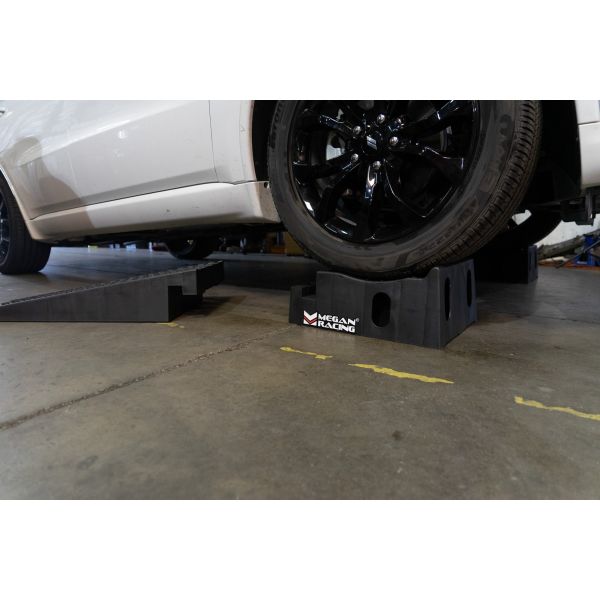 Megan Racing 2-Piece High Profile Drive-On Ramps (Set of 2) - MR-RAMP-02