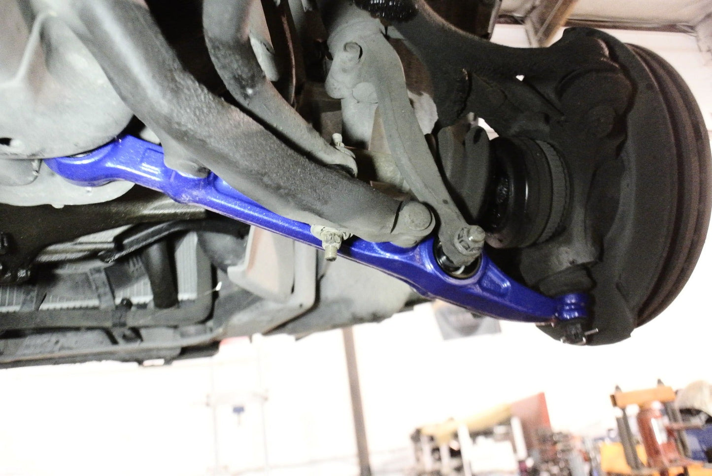 Megan Racing Front Lower Control Arm (Spherical Equipped) for 94-01 Acura Integra/92-95 Honda Civic