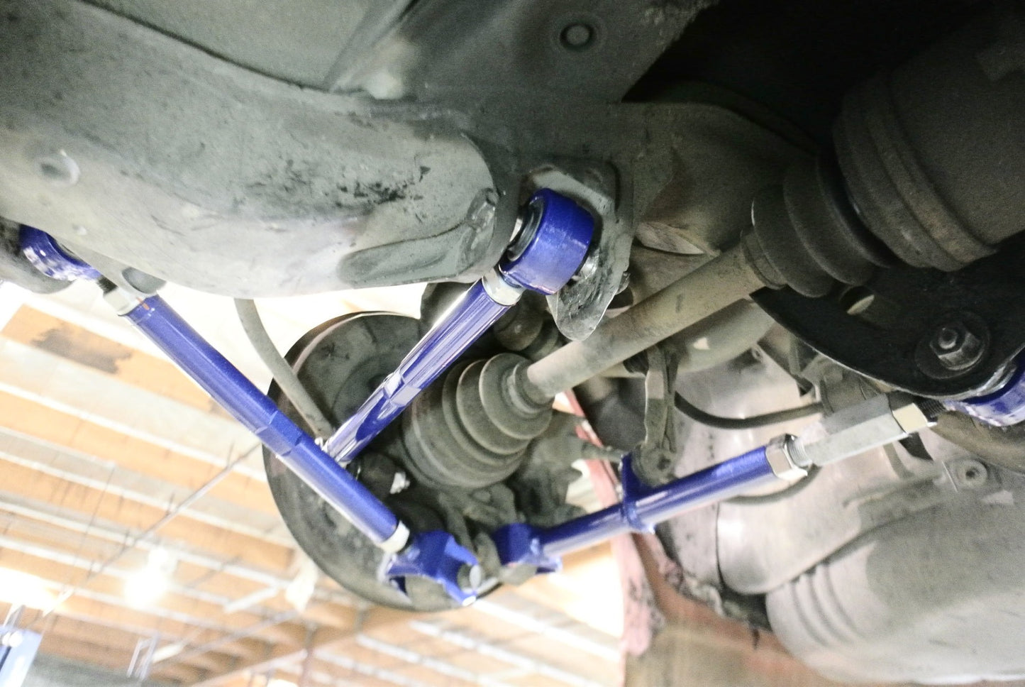 Megan Racing Rear Trailing Arm for 1988-1992 Toyota Cressida/Chaser/Mark II