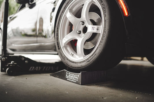 Megan Racing Single Piece 2.5 Ton Drive-On Ramps (Set of 2) - MR-RAMP-03