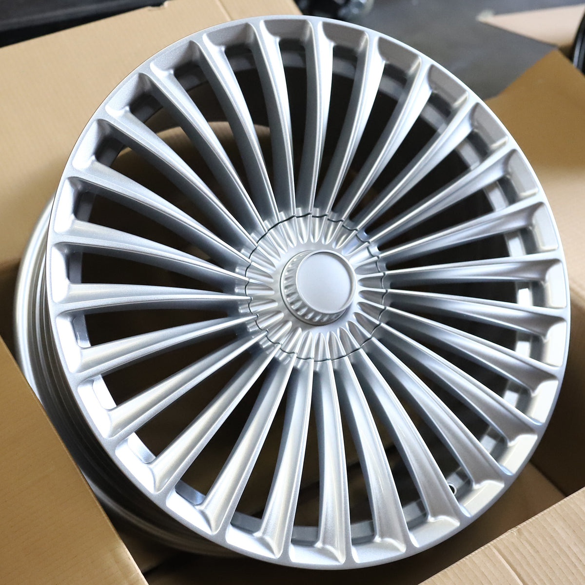 MB31 | Mercedes-Benz Style Wheels | Silver