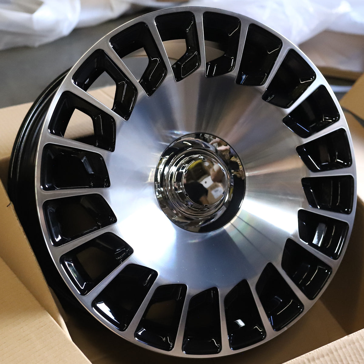 MB18 | Mercedes-Benz Style Wheels | Black Machined Face
