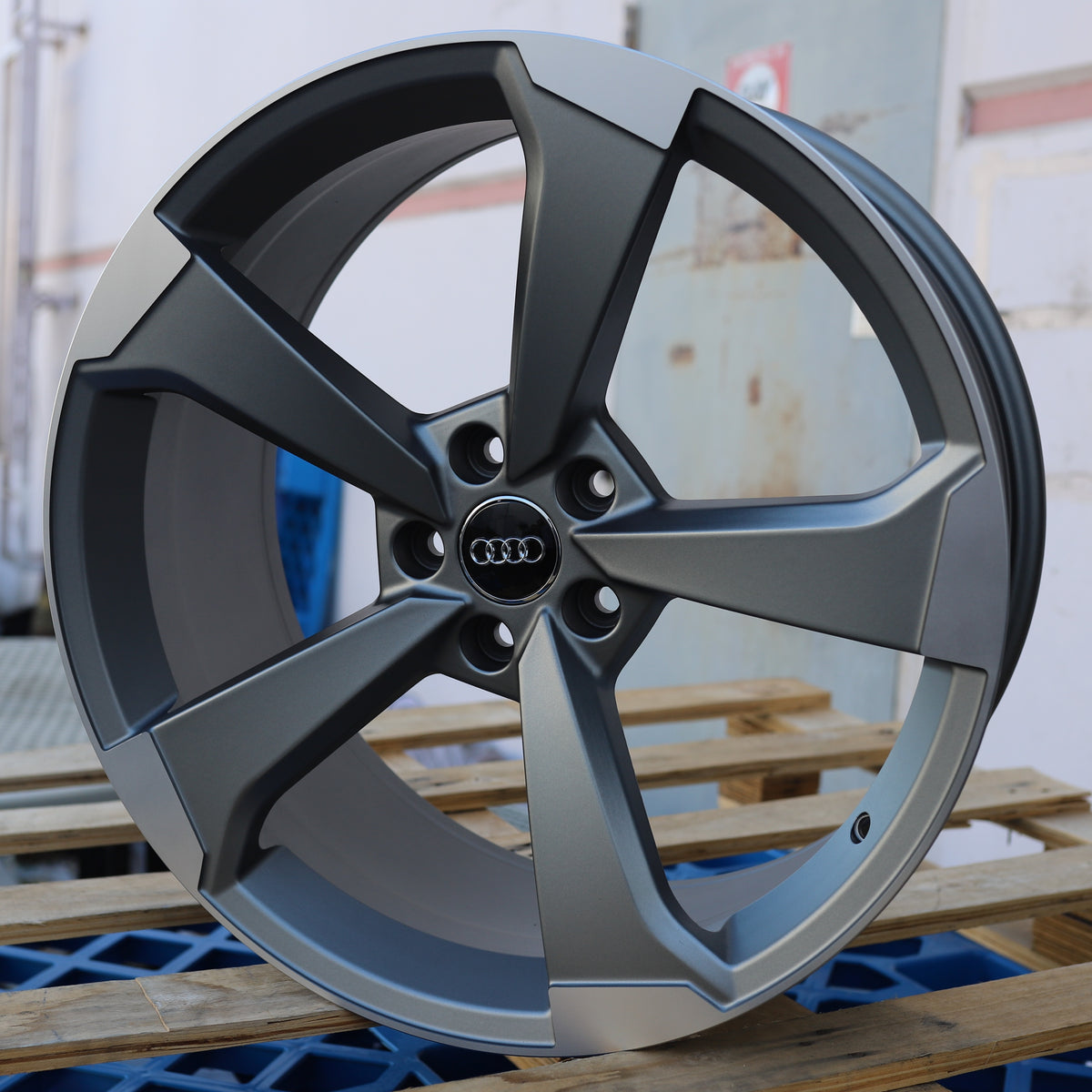 AU02 | Audi Style Wheels | Matte Grey Machined Face