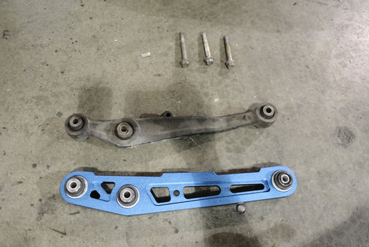 Megan Racing Rear Lower control Arm (Spherical Bushing Equipped) for 94-01 Integra/88-95 Civic